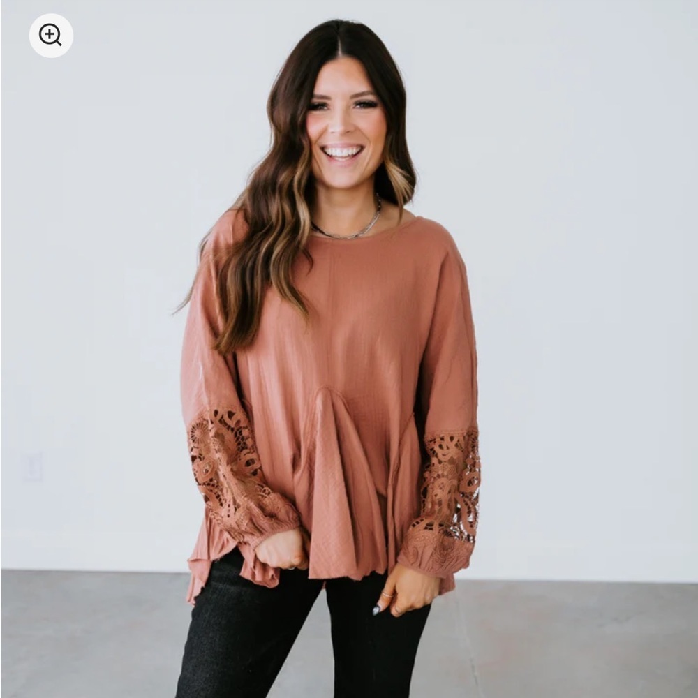 BluIvy Embroidered wide blouse